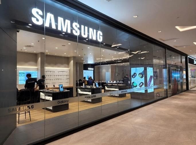Samsung Mobile Brand Shop by VIP Decor, photo 1